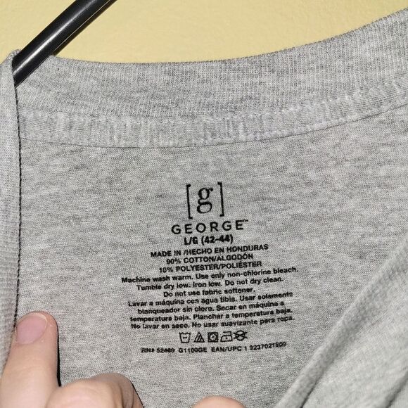 New Messy Buns and Coffee Runs Grey T-Shirt Large - Picture 3 of 8